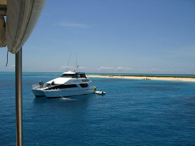 A 360 Cairns - Michaelmas Cay.jpg